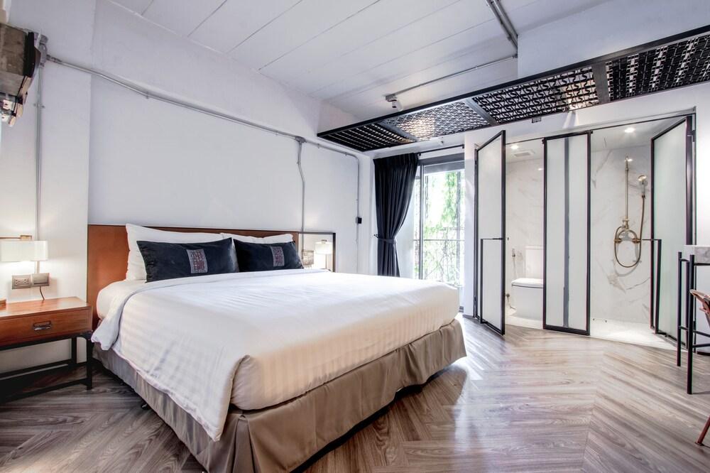 IR-ON Hotel Room Type - Standard Double Room IR-ON Hotel Room Type - Standard Double Room