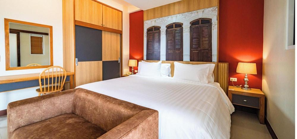 Ratana Hotel Rassada Room Type - Superior Double Room with Kitchen