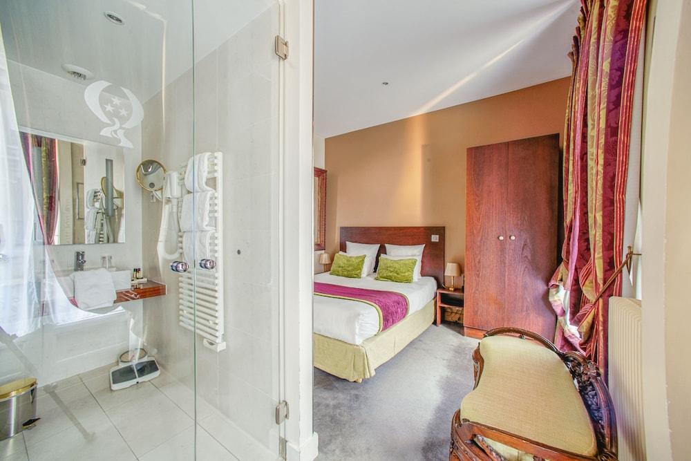 Queens Boutique Hotel Room Type - Superior Double Room (Shower)