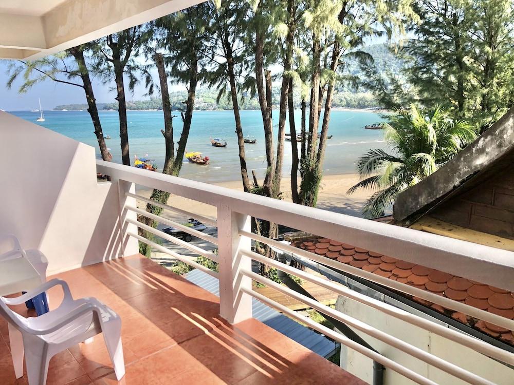 Benjamin Resort Room Type - Superior King Room with Balcony