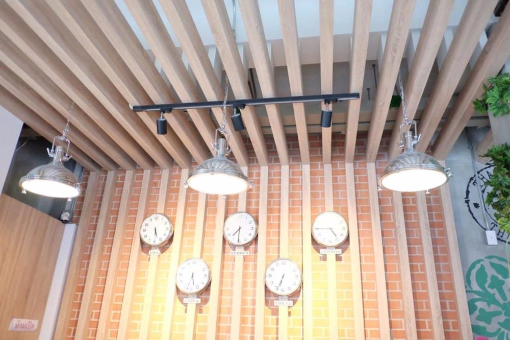 بيد آت تاون هوستل