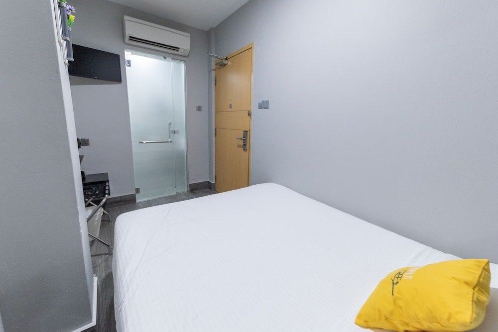 Butternut Tree Hotel Room Type - M - No Window