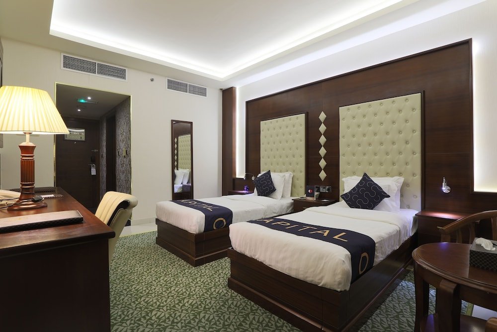 Queen Palace Hotel Room Type - Standard Twin Room