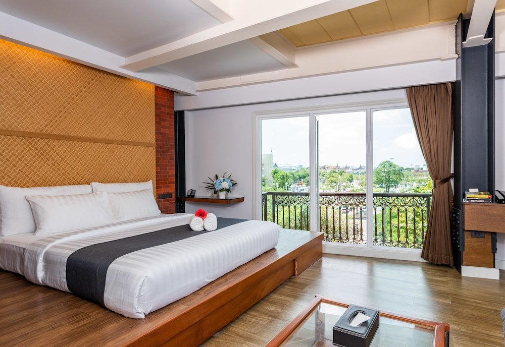 Dang Derm in The Park Khaosan Room Type - Grand Suite Family