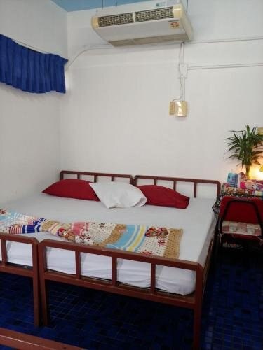 Prasuri Guest House