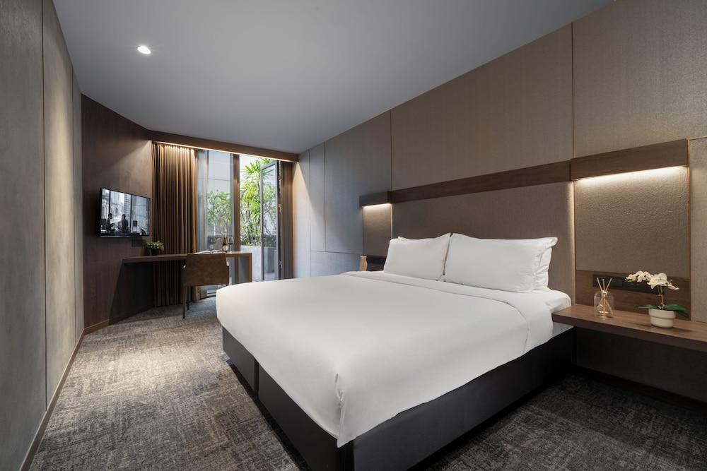 Oakwood Bencoolen Singapore Room Type - Deluxe Room, 1 King Bed, Balcony