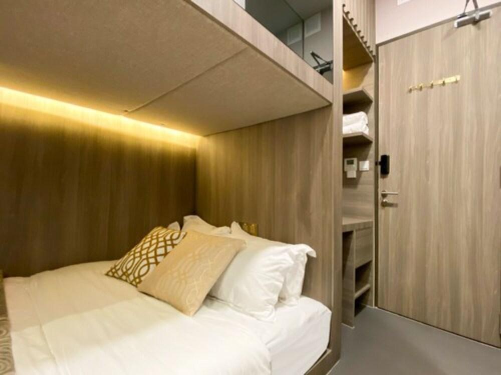 ST Signature Tanjong Pagar Room Type - Cabin S, Double, Shared Bathroom