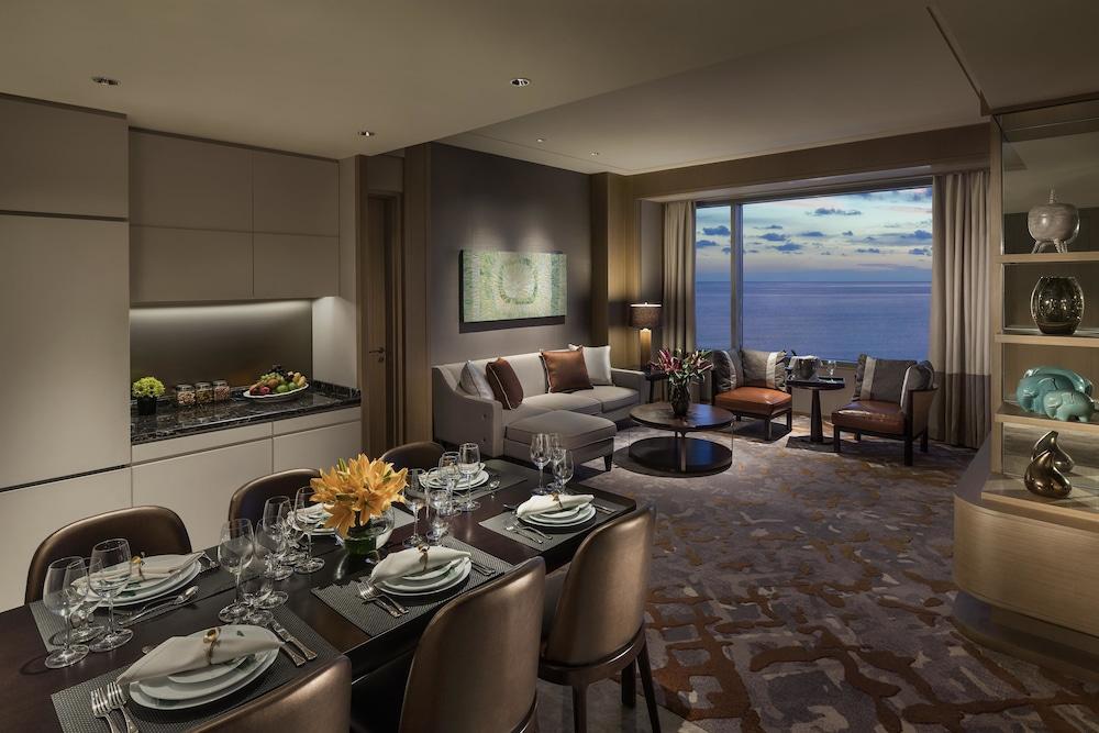 Shangri-La Hotel Colombo Room Type - Apartment, 2 Bedrooms - Lounge access with breakfast, high tea & happy hour Shangri-La Hotel Colombo Room Type - Apartment, 2 Bedrooms - Lounge access with breakfast, high tea & happy hour