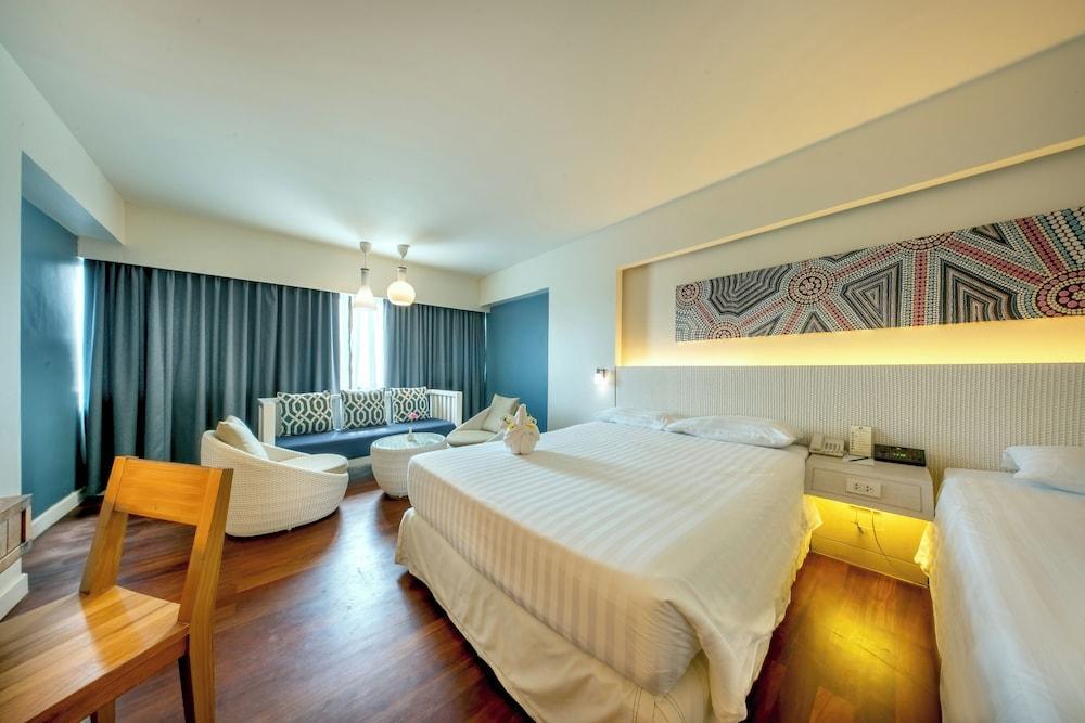 Jomtien Palm Beach Room Type - Deluxe Seaview Main Wing