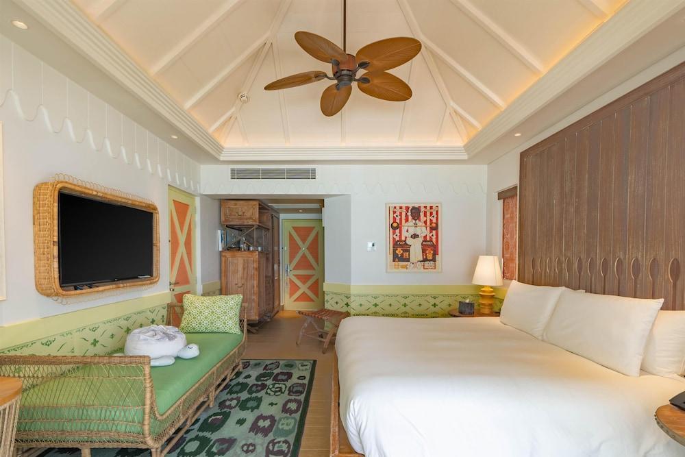 SAii Lagoon Maldives, Curio Collection by Hilton Room Type - Sky Room - King