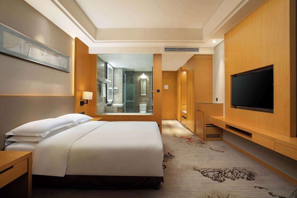Wyndham Shanghai Nanxiang - Tap to explore photos