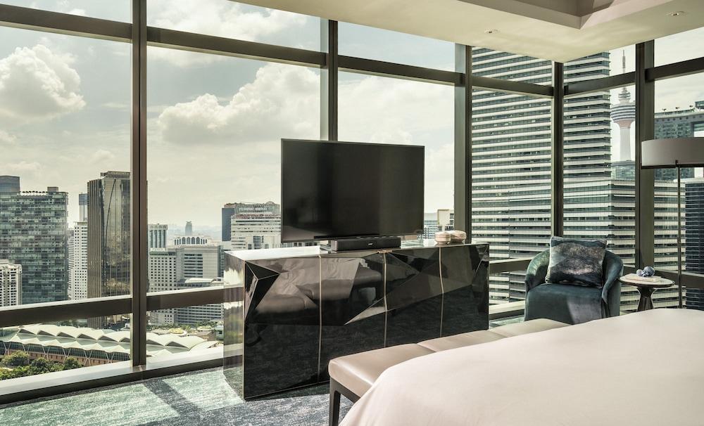 Four Seasons Hotel Kuala Lumpur Room Type - One-Bedroom Deluxe Apartment