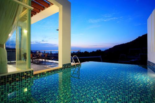 Kata Sea View Villas - Tap to explore photos