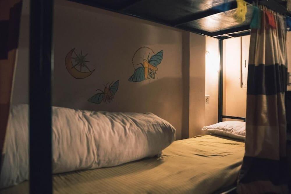 Wanderthirst Hostel - Tap to explore photos
