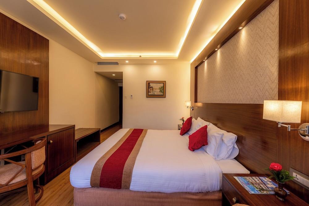 The Malla Hotel Room Type - Deluxe Double or Twin Room The Malla Hotel Room Type - Deluxe Double or Twin Room