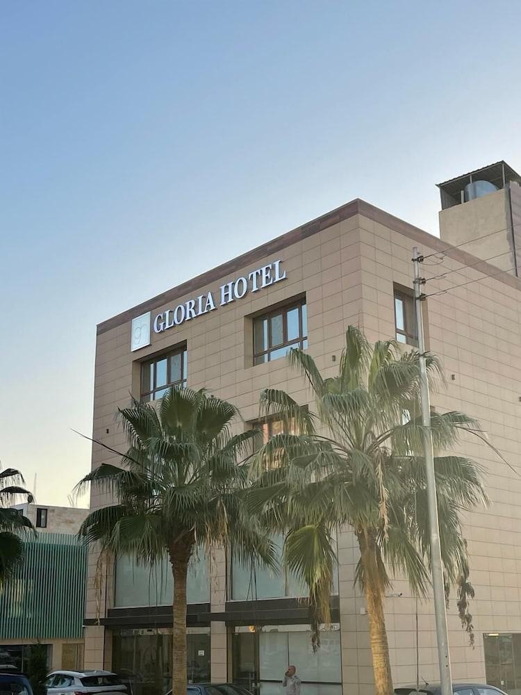 Gloria Hotel - Tap to explore photos