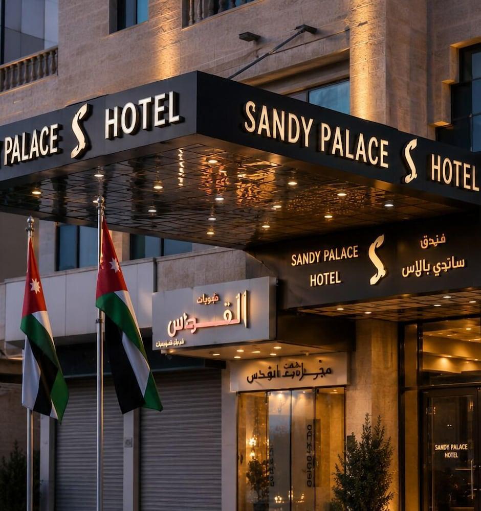 Sandy Palace Hotel - Tap to explore photos
