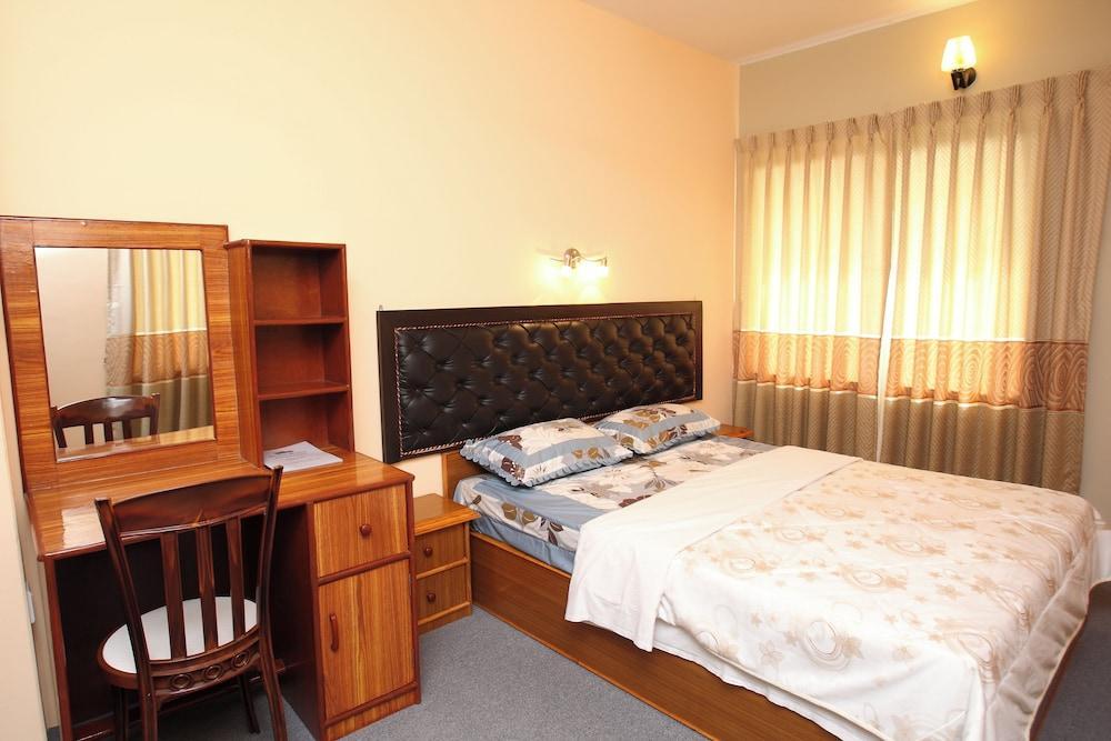 Ranss Apartment Room Type - Ranss Apartment- 3rd Floor (B)