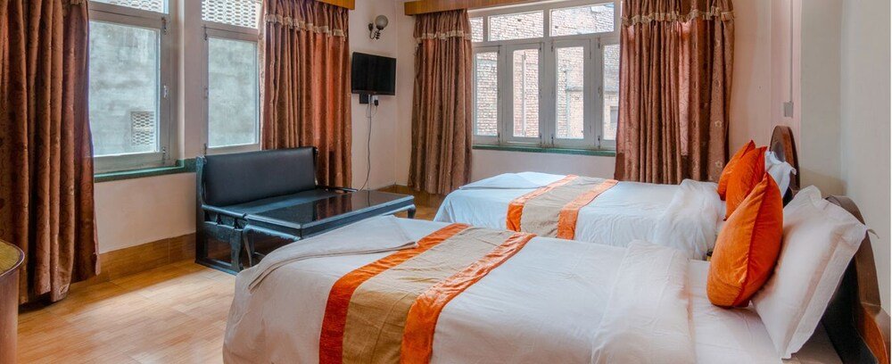 Hotel River Holiday Inn Room Type - Classic Double or Twin Room
