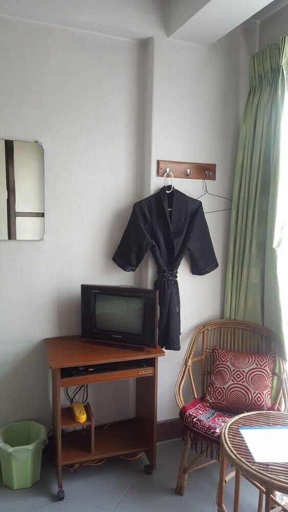 Asmita Bed and Breakfast - Tap to explore photos