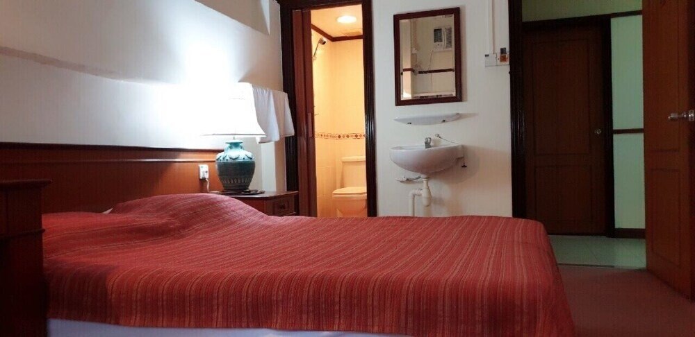 South East Asia Hotel - Tap to explore photos