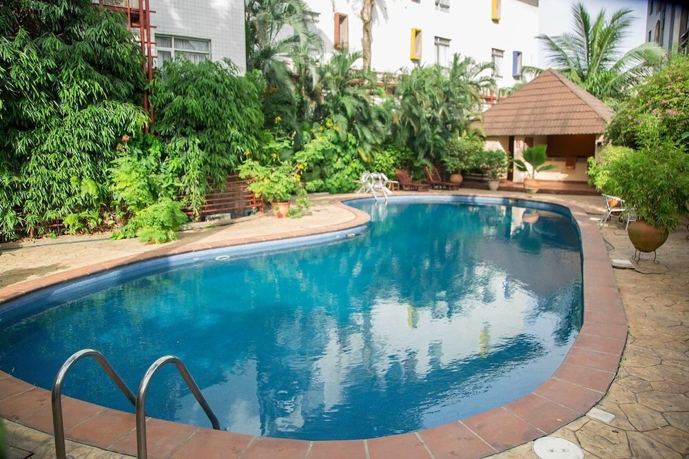 La Cour Hotel Apartments