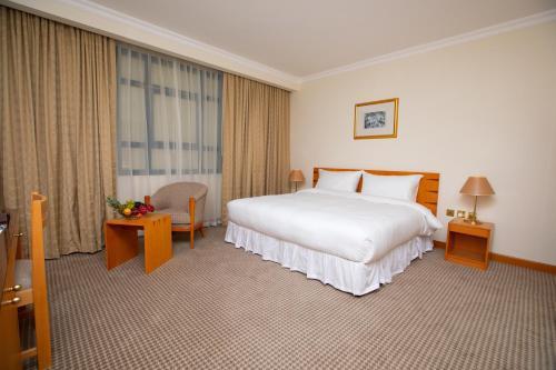 Swiss-Belinn Doha - Tap to explore photos