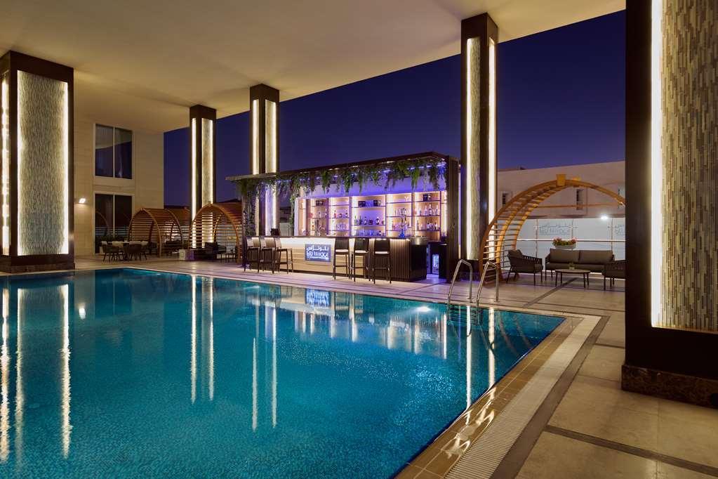 DoubleTree by Hilton Doha - Al Sadd - Tap to explore photos