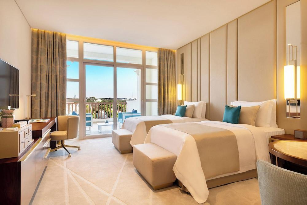 Al Messila, a Luxury Collection Resort & Spa, Doha Room Type - Deluxe Room, 2 Twin Beds, Balcony