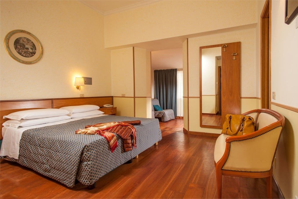 Hotel Piemonte Room Type - Quadruple Room