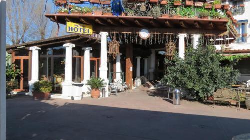 Hotel Chopin - Tap to explore photos