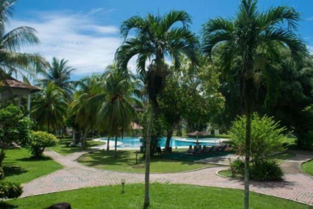 Panorama Country Resort Langkawi - Tap to explore photos