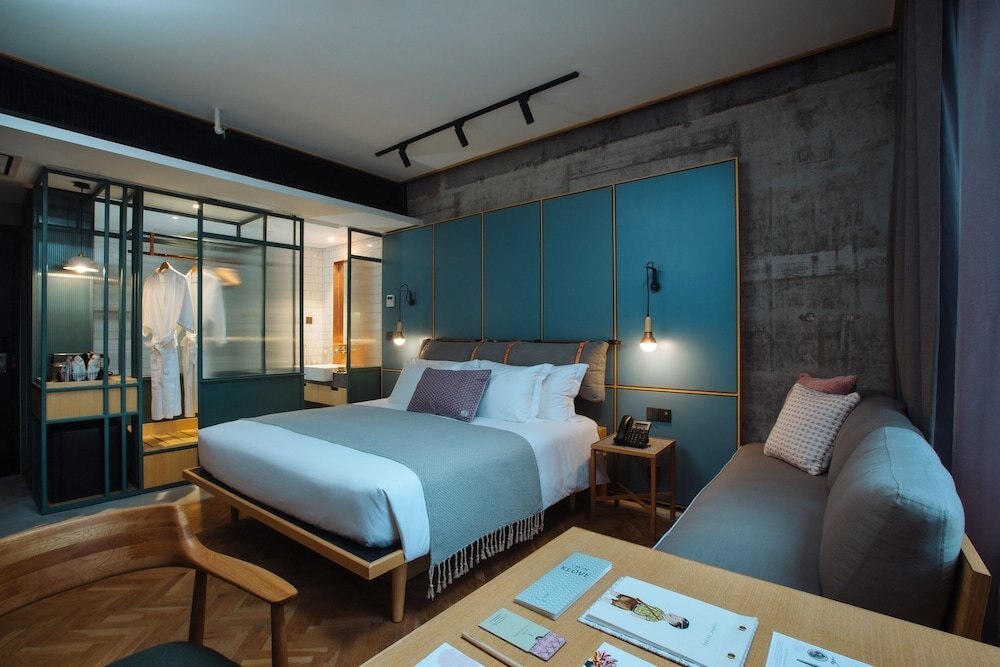 Kloe Hotel Room Type - Courtyard Room