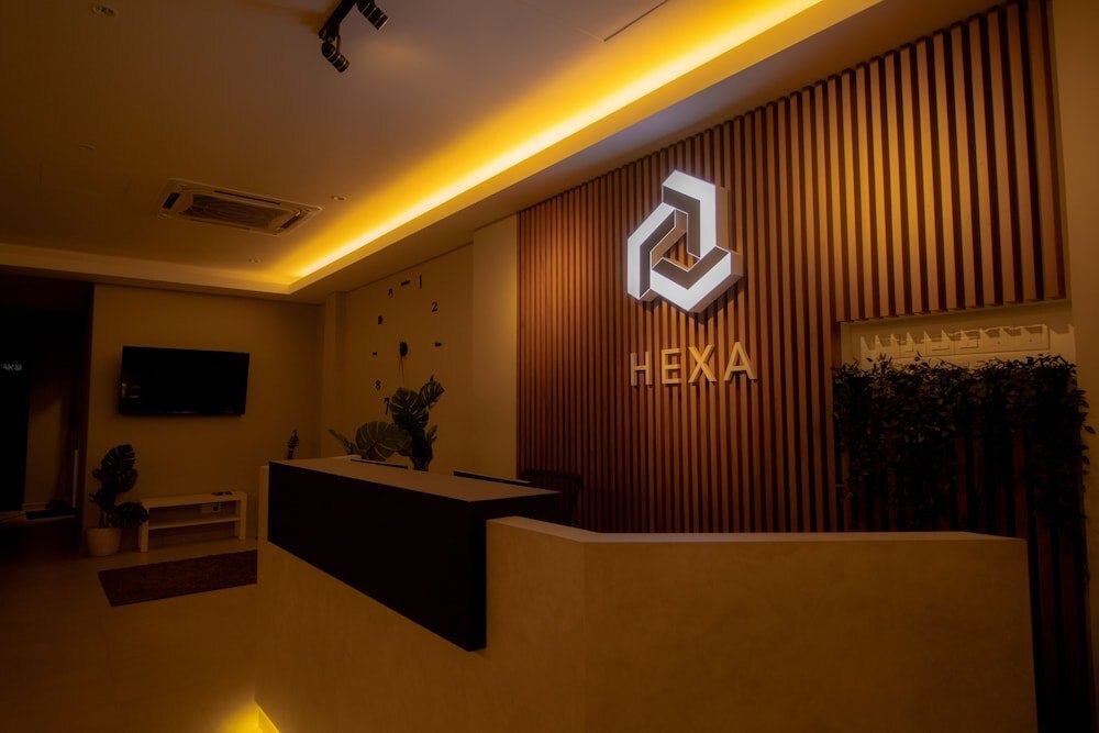 Hexa Hotel & Backpackers Capsules Bukit Bintang - Tap to explore photos