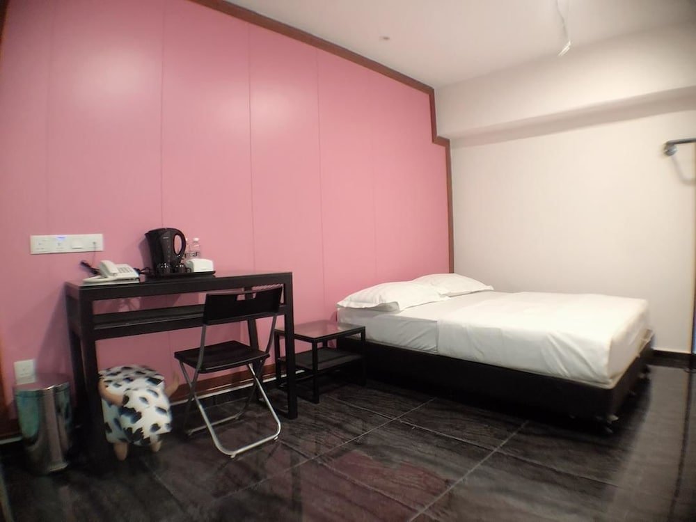 M Design Hotel @ Taman Pertama Room Type - Superior Double Room