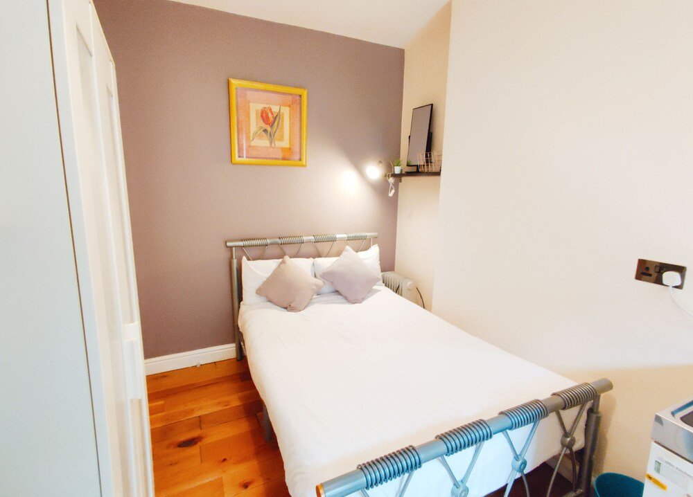 White's Row Resident Room Type - Apartment