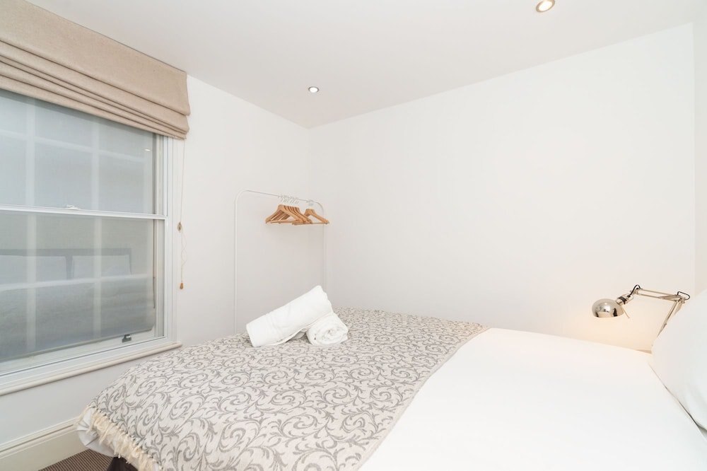 PML Apartments Park Road - Tap to explore photos