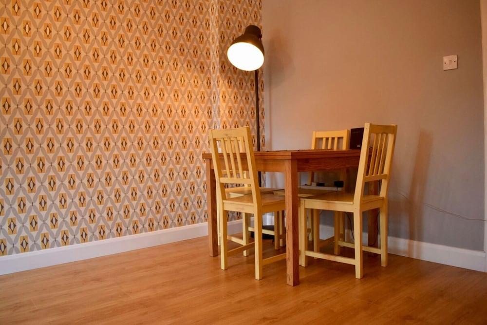 Cosy 1 Bed Flat In Homerton By Victoria Park - Tap to explore photos