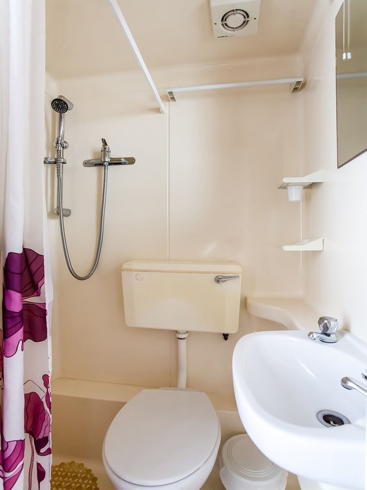 Enrico Hotel Room Type - Standard Twin Room, 2 Twin Beds