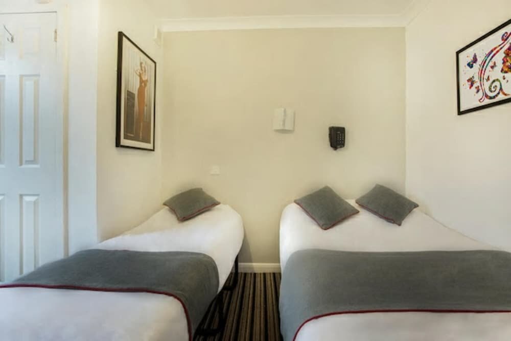 Enrico Hotel Room Type - Standard Triple Room, Multiple Beds