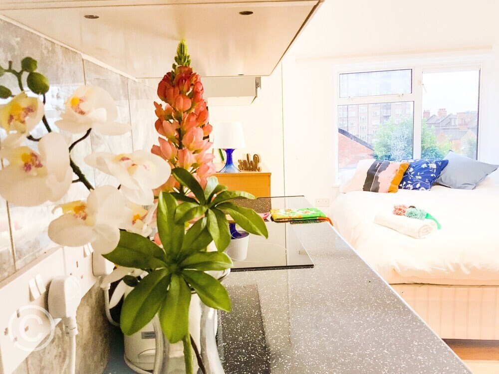 Cricklewood Studio Flats - Tap to explore photos