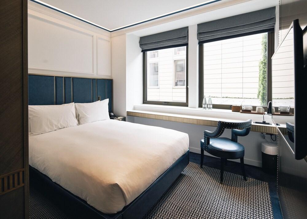 Page8, Page Hotels Room Type - Double Room