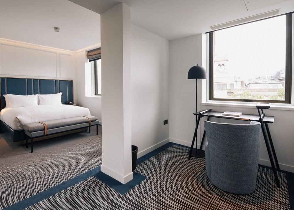 Page8, Page Hotels Room Type - Junior Suite, City View