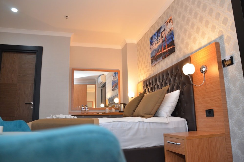 Grand Lark Otel Room Type - Room, Corner