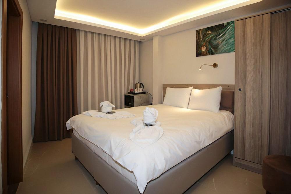 Gul Otel Room Type - Elite Double Room, 1 King Bed, Non Smoking, City View Gul Otel Room Type - Elite Double Room, 1 King Bed, Non Smoking, City View