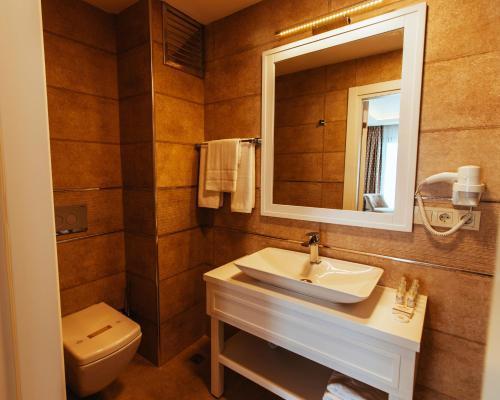 Istanroom By KEO Room Type - Standard Queen Room