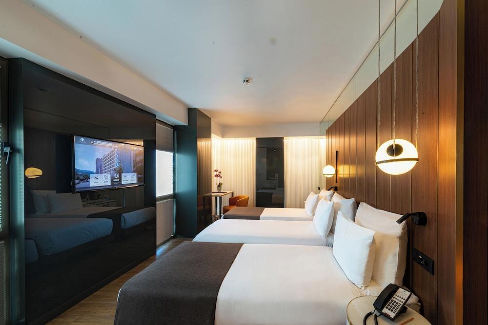 The Craton Hotel Room Type - Standard Triple Room