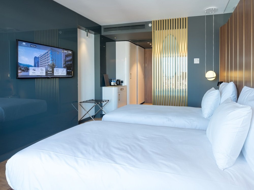 The Craton Hotel Room Type - Deluxe Double or Twin Room