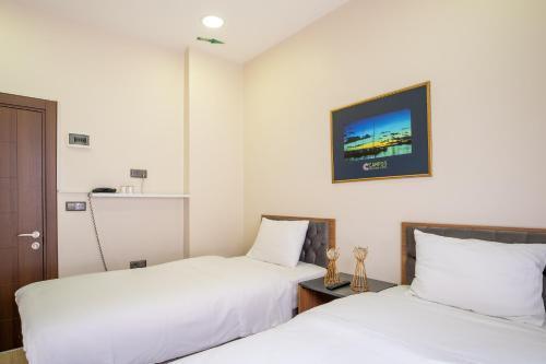 Campus Boutique Hotel - Tap to explore photos