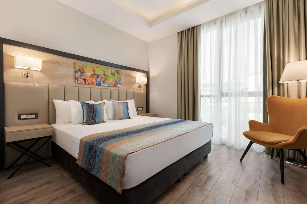 Ramada Encore By Wyndham Istanbul Basin Express Istanbul 6 8 5 6 3 7 Price Address Reviews